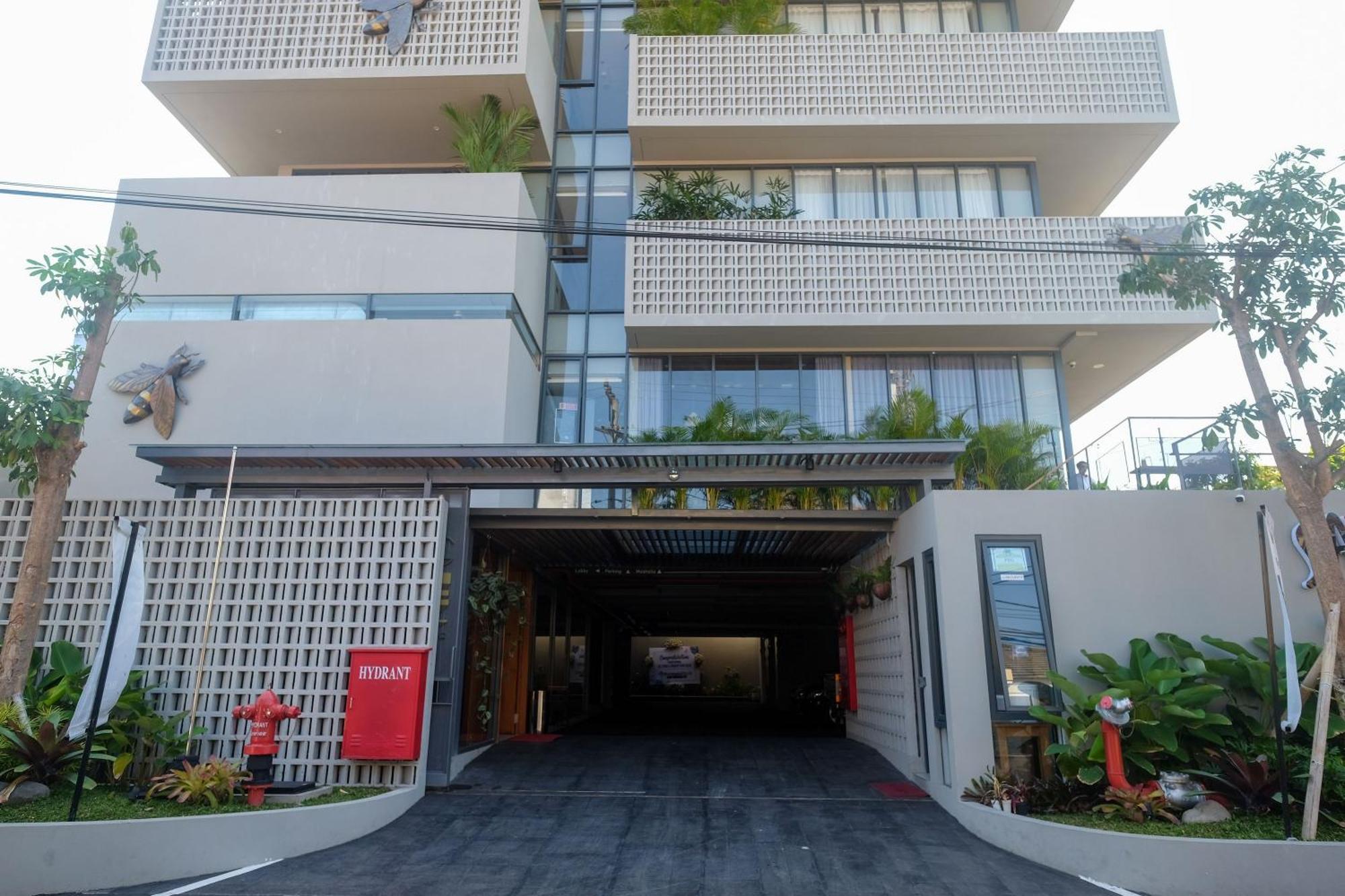 Sans Hotel Rg Living Jogja By Reddoorz Pakualaman Εξωτερικό φωτογραφία