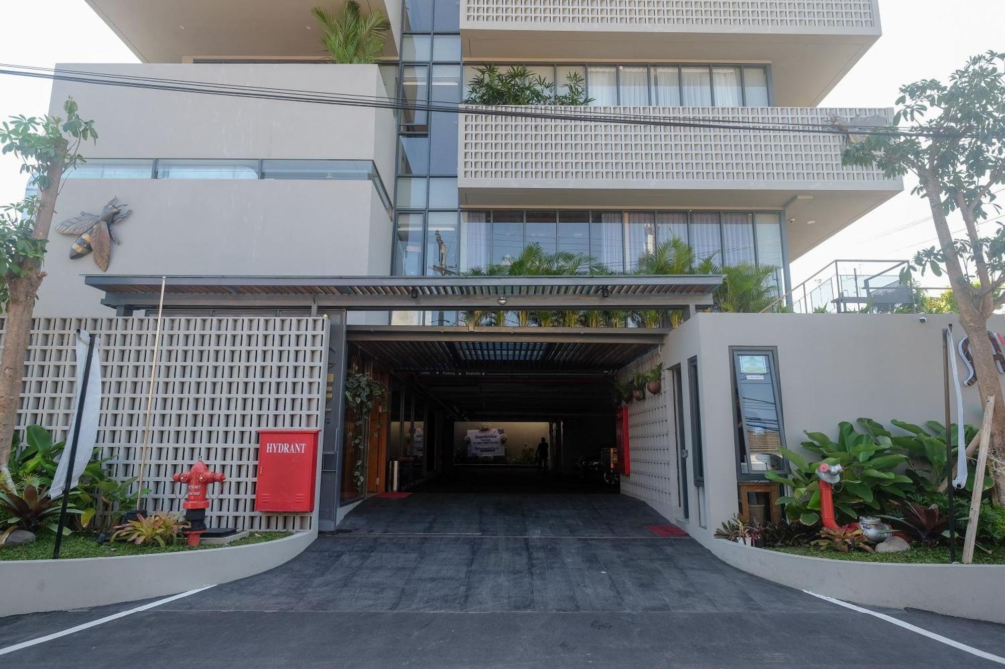 Sans Hotel Rg Living Jogja By Reddoorz Pakualaman Εξωτερικό φωτογραφία
