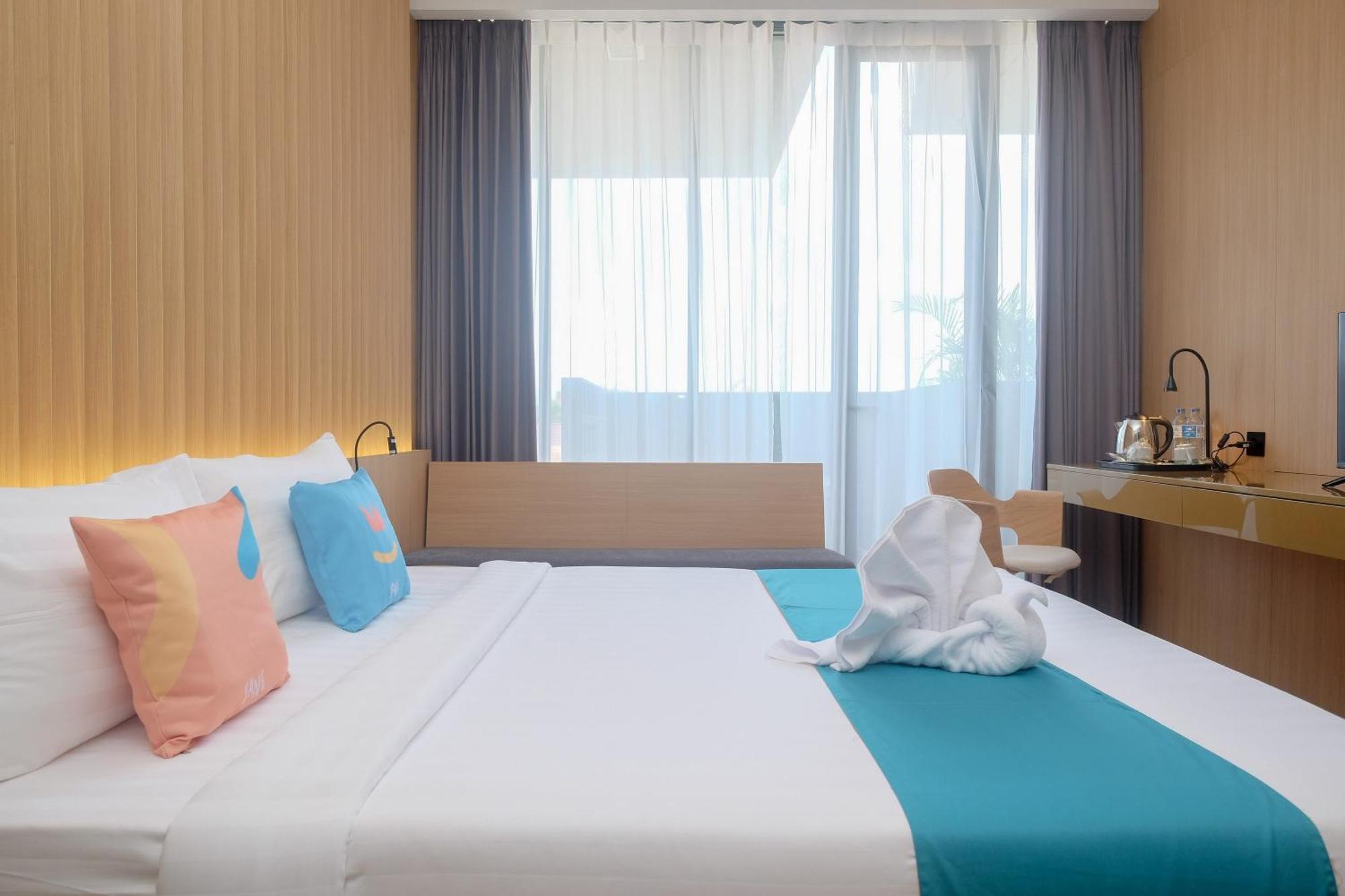 Sans Hotel Rg Living Jogja By Reddoorz Pakualaman Εξωτερικό φωτογραφία