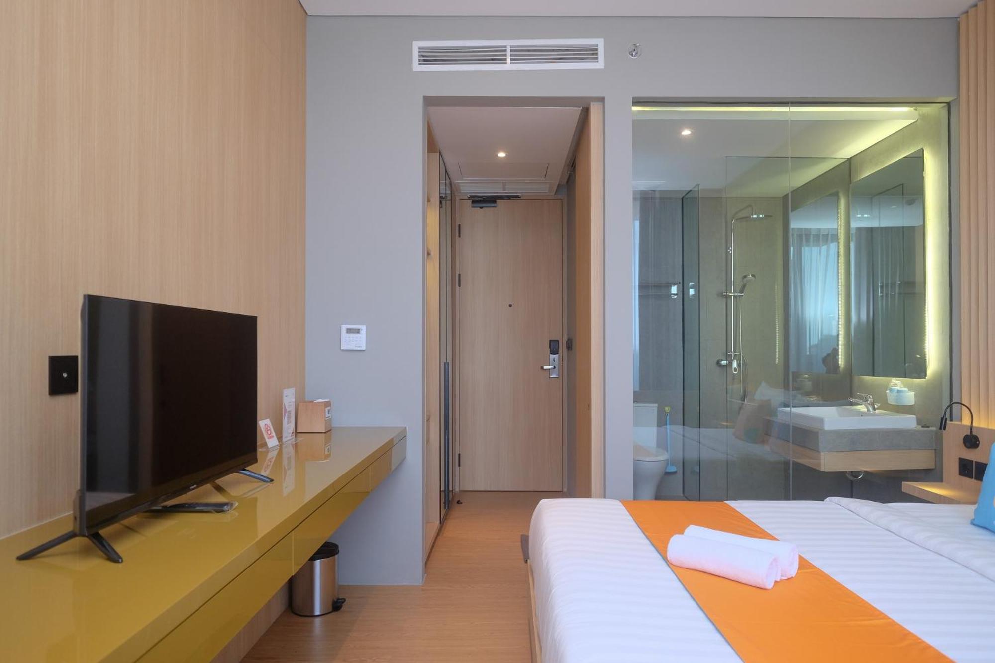 Sans Hotel Rg Living Jogja By Reddoorz Pakualaman Εξωτερικό φωτογραφία
